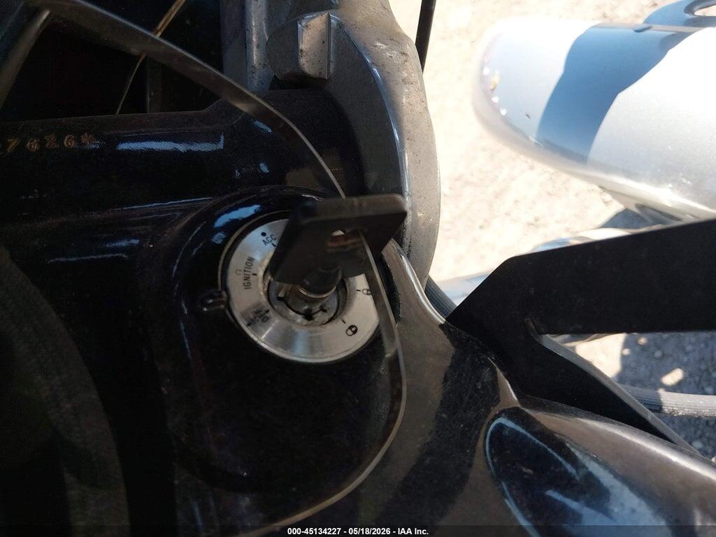 1HD1GM1126K327686 2006 HARLEY-DAVIDSON FXDI photo no. 11