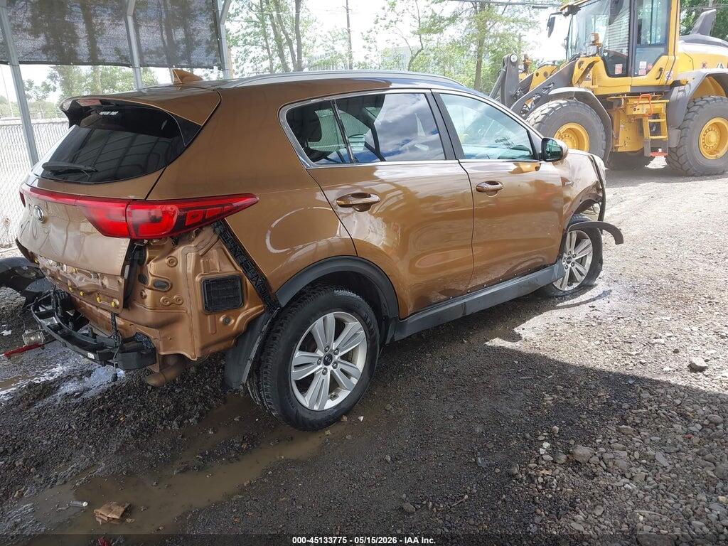 KNDPMCAC9H7240034 2017 KIA SPORTAGE photo no. 4