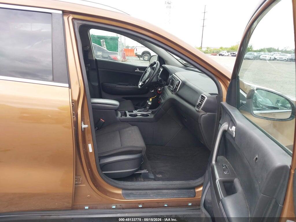 KNDPMCAC9H7240034 2017 KIA SPORTAGE photo no. 5