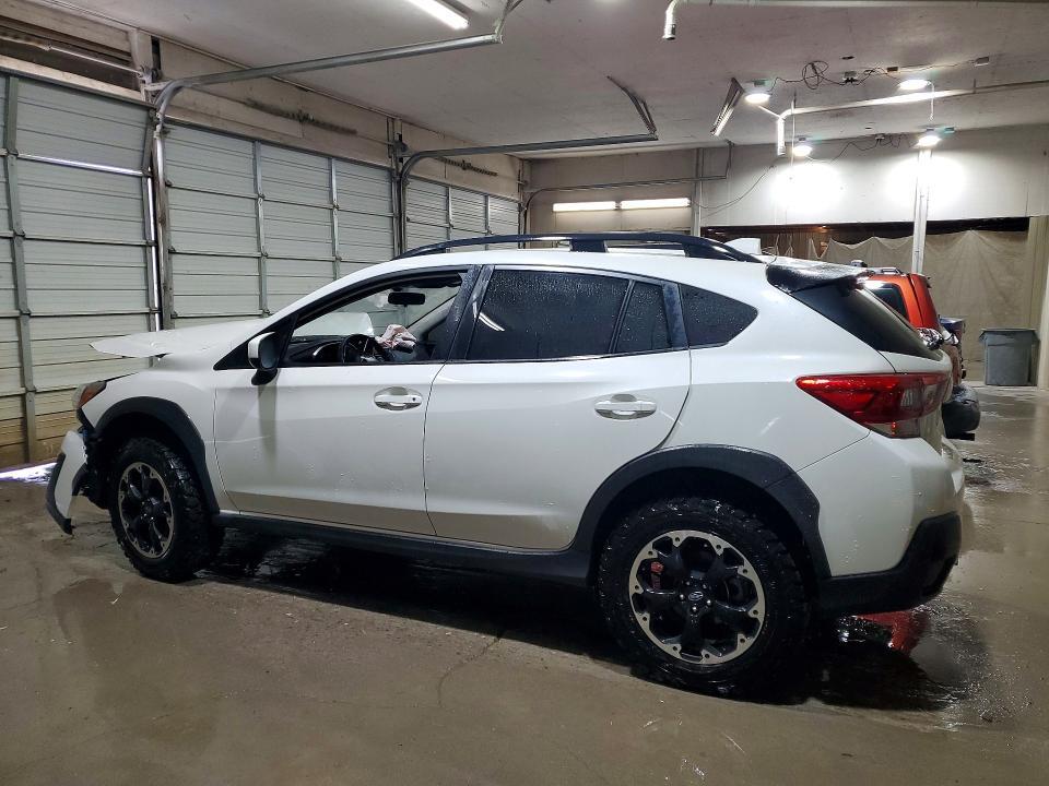 2023 SUBARU CROSSTREK PREMIUM — Фото 2 из 14