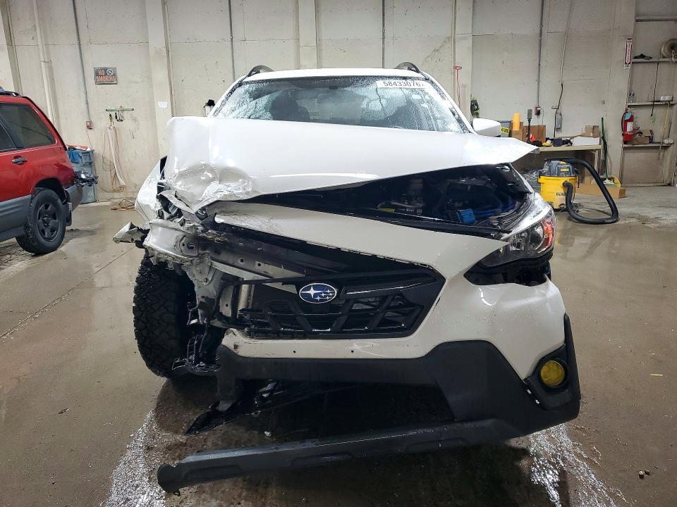2023 SUBARU CROSSTREK PREMIUM — Фото 5 из 14