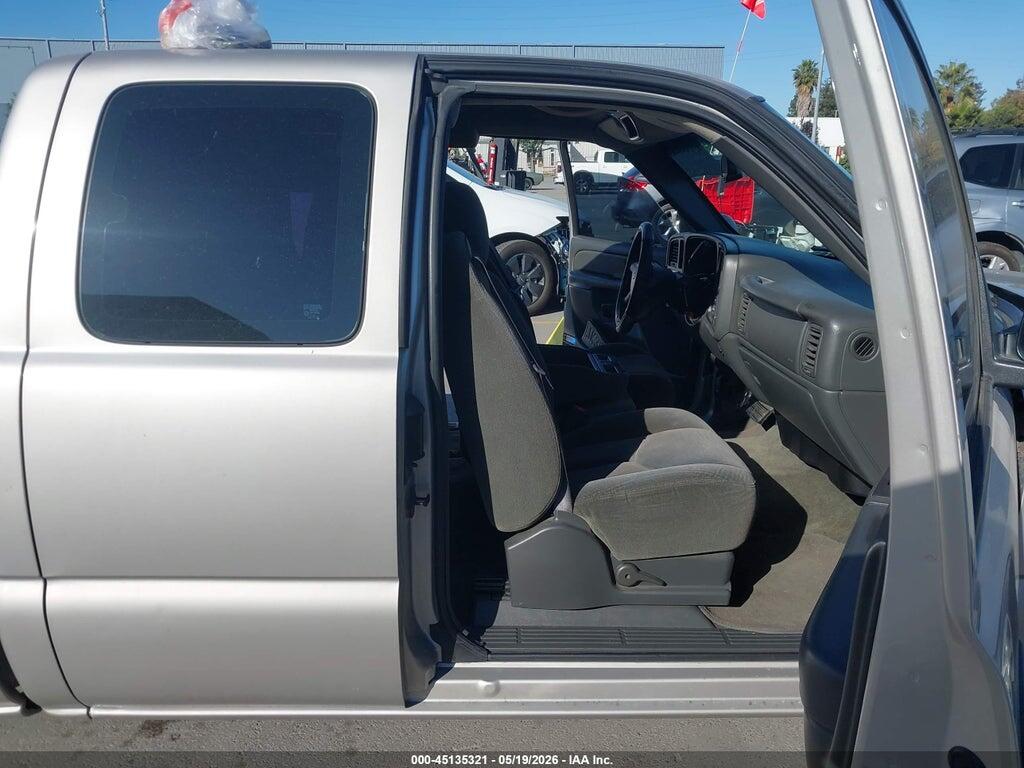 2GCEC19VX41190093 2004 CHEVROLET SILVERADO 1500 photo no. 5