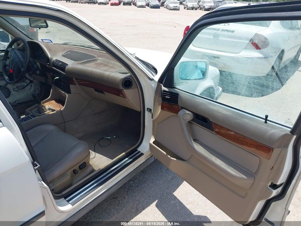WBAHD5312NBF97611 1992 BMW 525 photo no. 5
