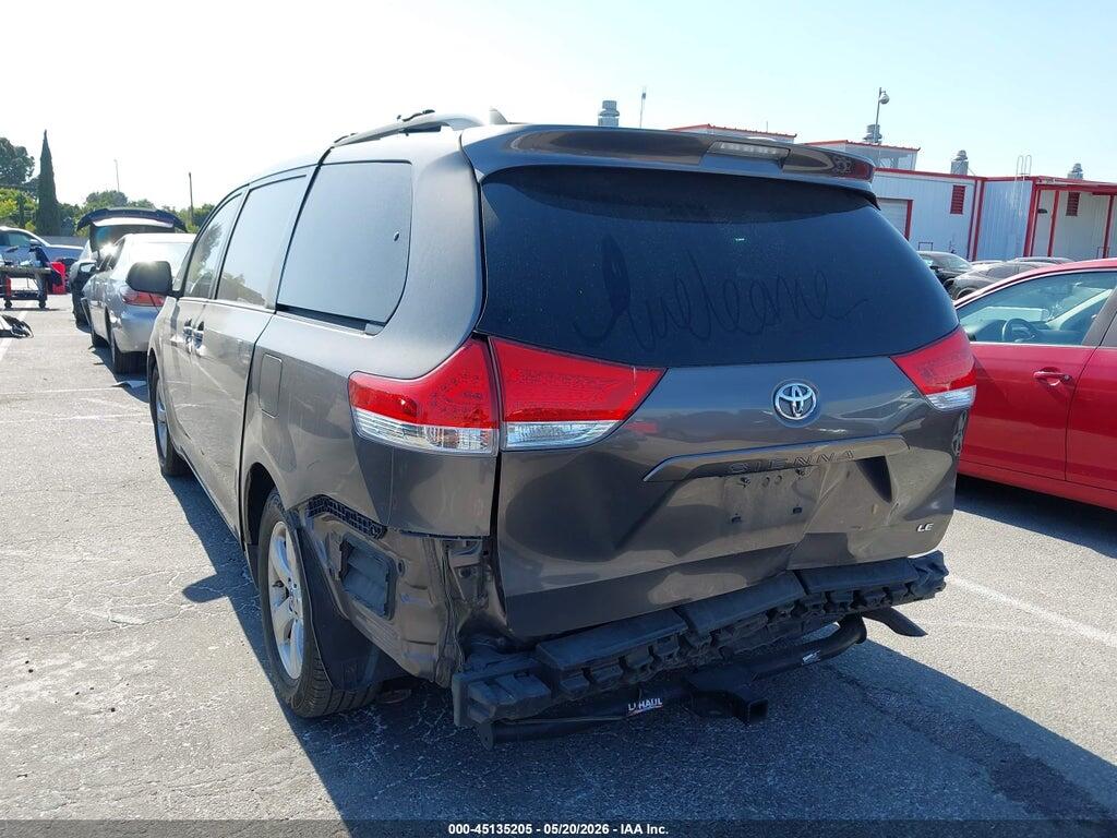 5TDKK3DC2DS323610 2013 TOYOTA SIENNA photo no. 3
