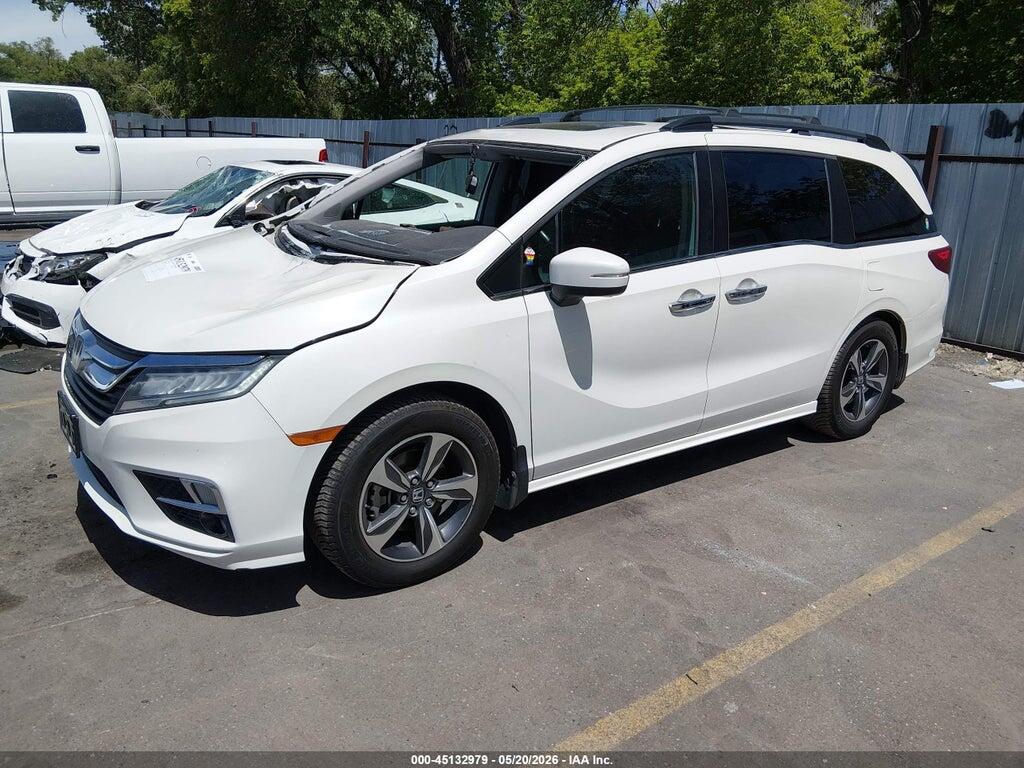 5FNRL6H86JB011650 2018 HONDA ODYSSEY photo no. 2