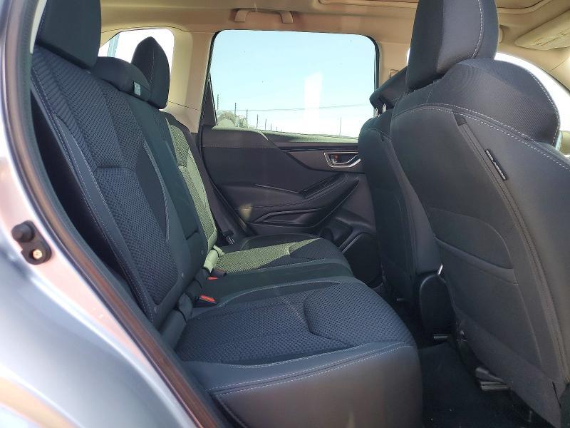 2023 SUBARU FORESTER PREMIUM — Фото 11 из 14