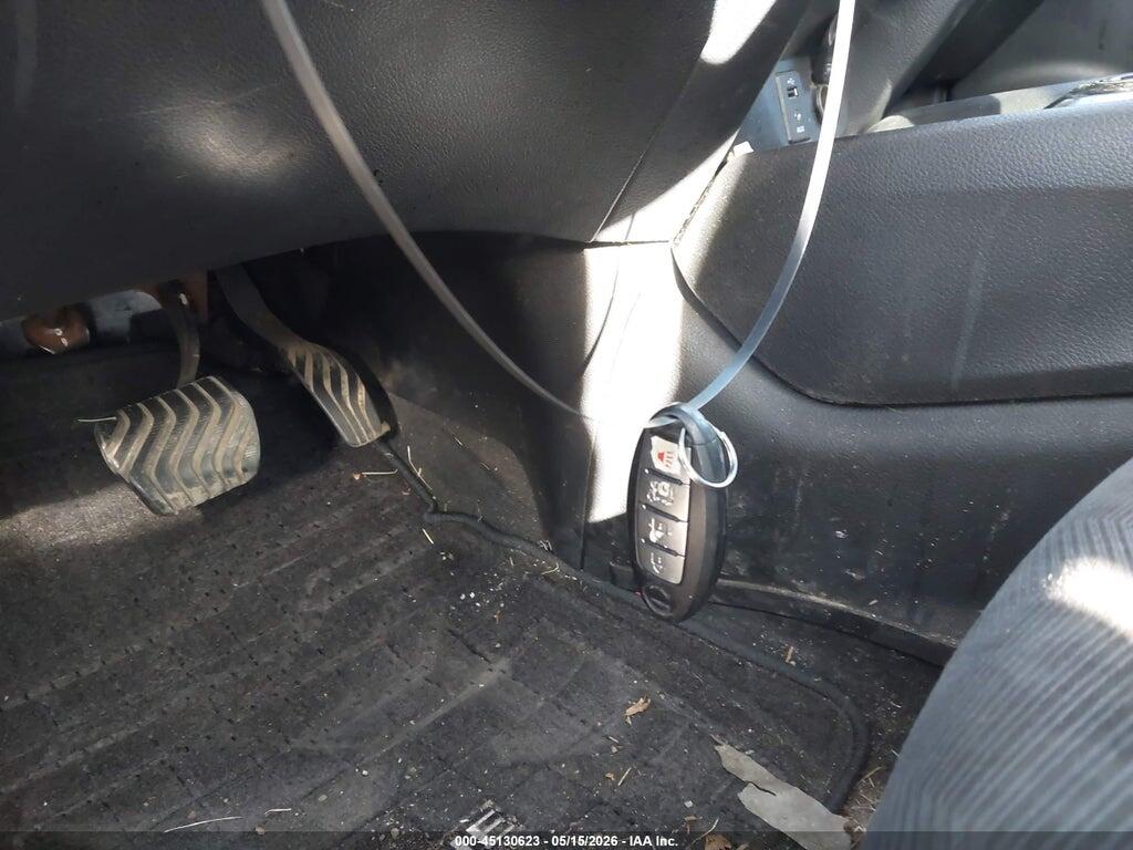 KNMAT2MV5FP586014 2015 NISSAN ROGUE photo no. 11