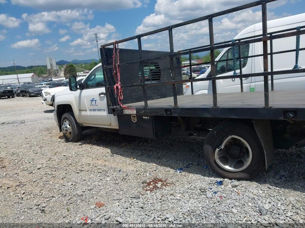 1GB3CYCG7JF105827 2018 CHEVROLET SILVERADO 3500HD CHASSIS photo no. 3