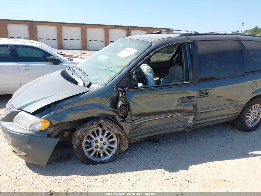 2C8GP64L13R116737 2003 CHRYSLER TOWN & COUNTRY photo no. 6