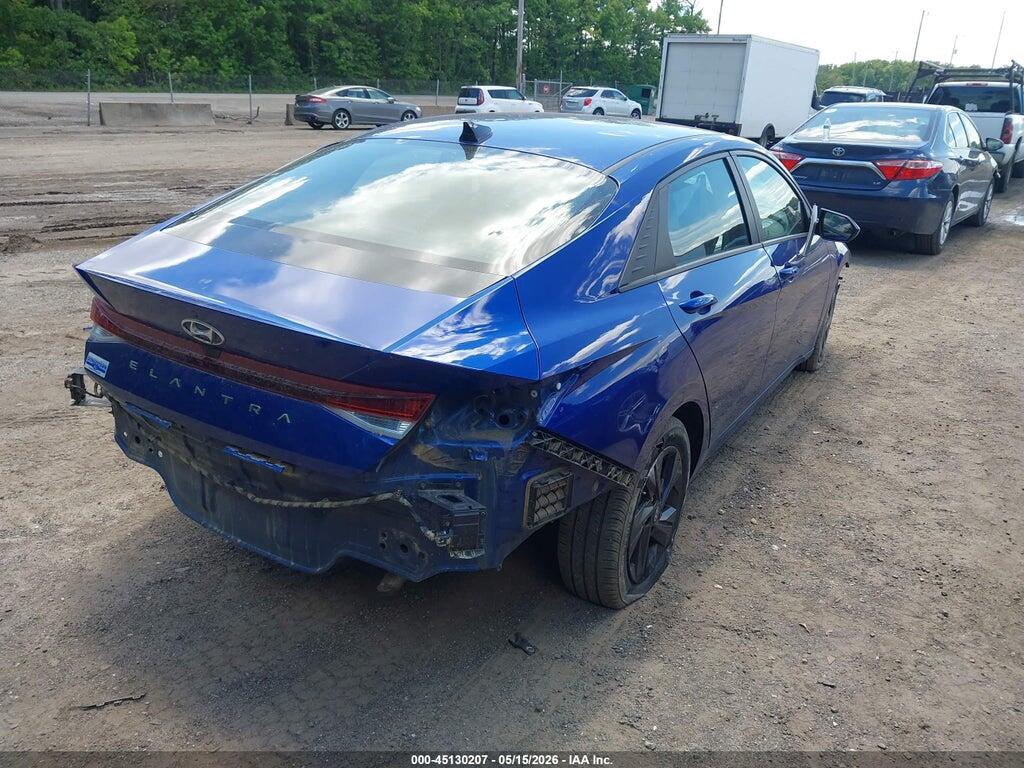 5NPLM4AG8NH064530 2022 HYUNDAI ELANTRA photo no. 4