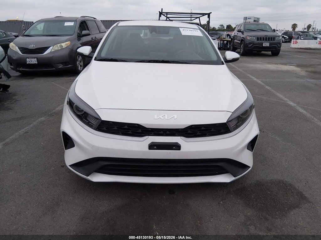 3KPF24AD5PE609986 2023 KIA FORTE photo no. 12