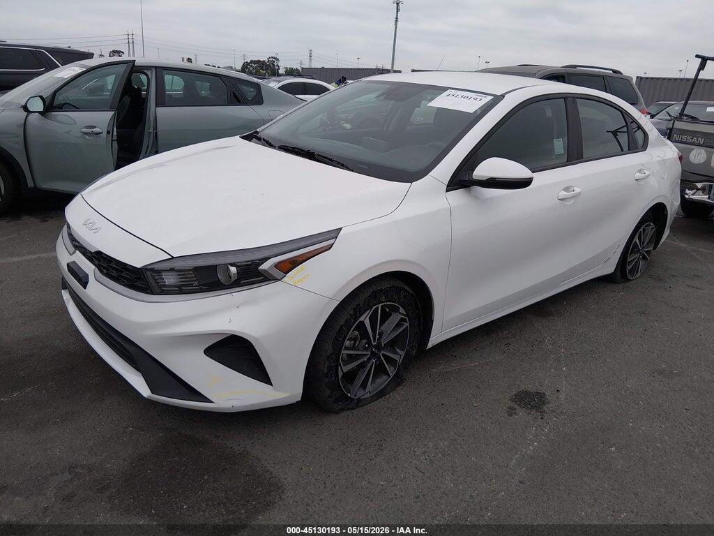 3KPF24AD5PE609986 2023 KIA FORTE photo no. 2