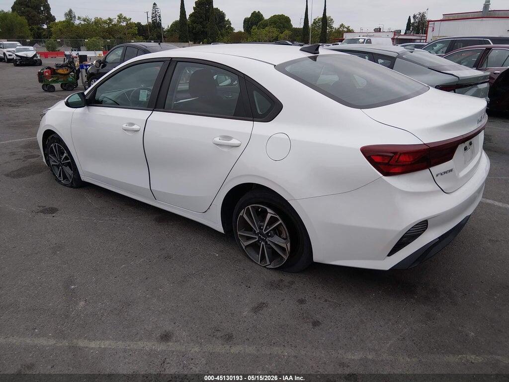 3KPF24AD5PE609986 2023 KIA FORTE photo no. 3