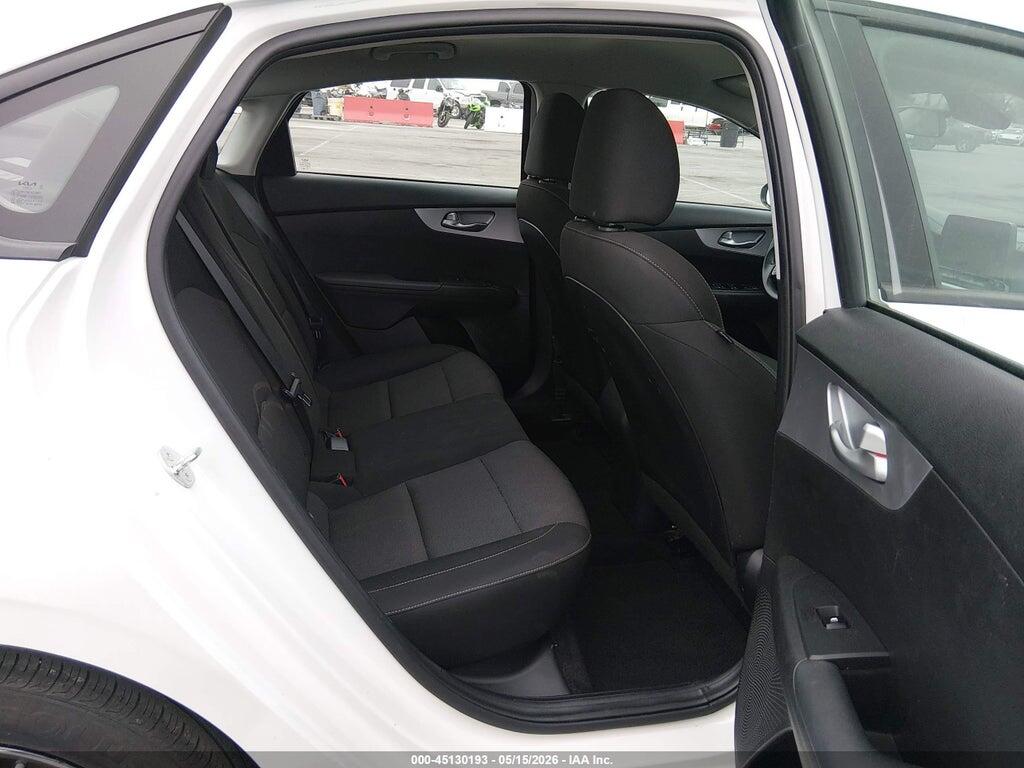 3KPF24AD5PE609986 2023 KIA FORTE photo no. 8