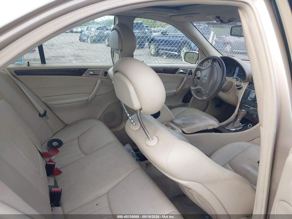 WDBRF84J75F615428 2005 MERCEDES-BENZ C 320 photo no. 8