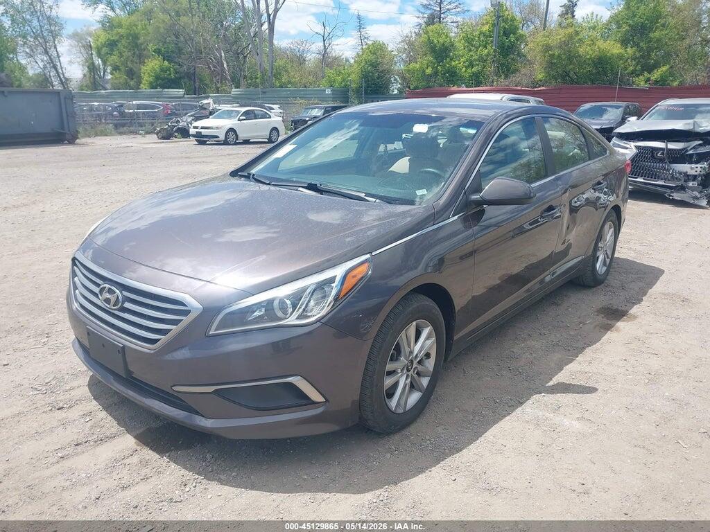 5NPE24AF7HH528899 2017 HYUNDAI SONATA photo no. 2