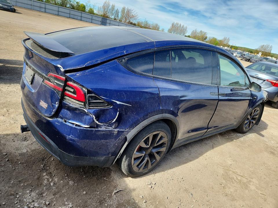 2023 TESLA MODEL X — Фото 3 из 14