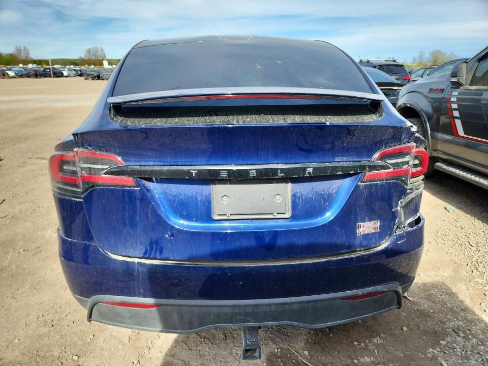 2023 TESLA MODEL X — Фото 6 из 14