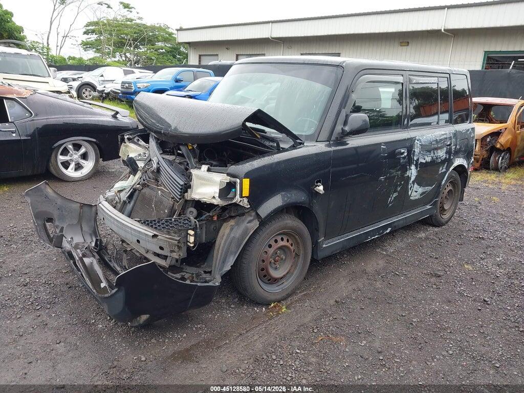 JTLKT334950199304 2005 SCION XB photo no. 2