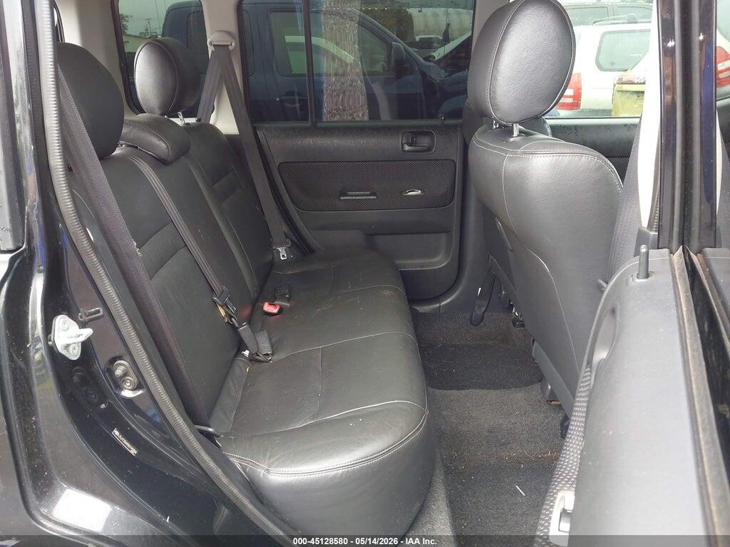 JTLKT334950199304 2005 SCION XB photo no. 8