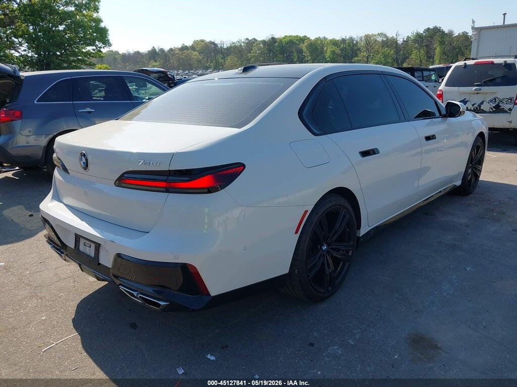 WBA33EJ02PCL51823 2023 BMW 760 photo no. 4