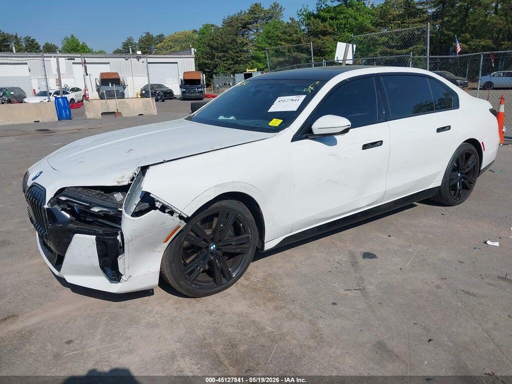 WBA33EJ02PCL51823 2023 BMW 760 photo no. 6