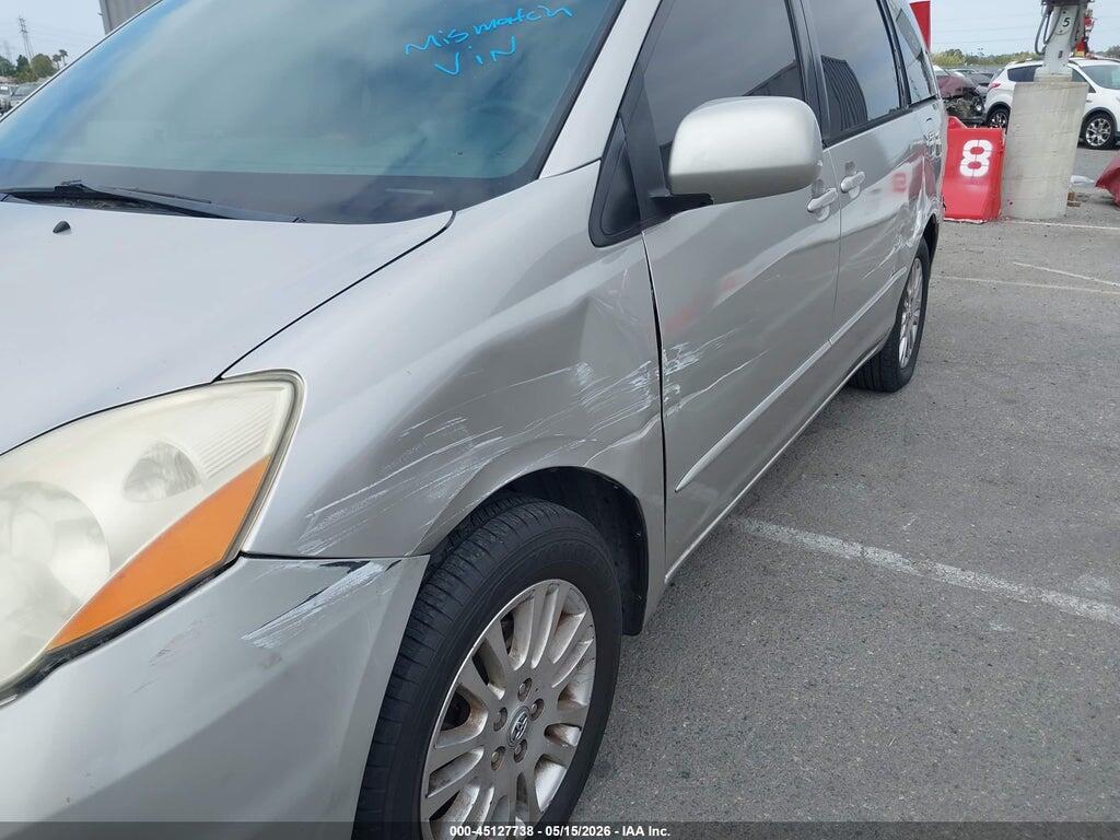 5TDYK4CC6AS304460 2010 TOYOTA SIENNA photo no. 12