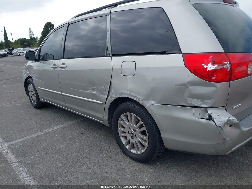 5TDYK4CC6AS304460 2010 TOYOTA SIENNA photo no. 6