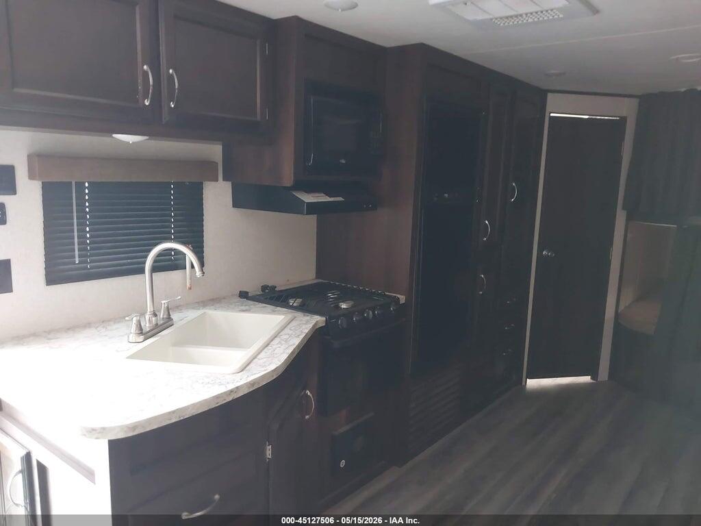 1UJBJ0BR2J17X0438 2018 JAYCO JAY FLIGHT photo no. 7