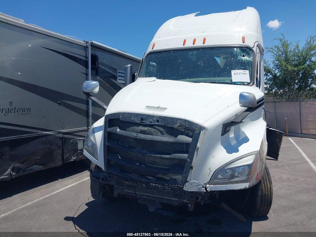 3AKJHHDRXPSNV9761 2023 FREIGHTLINER NEW CASCADIA 126 photo no. 11