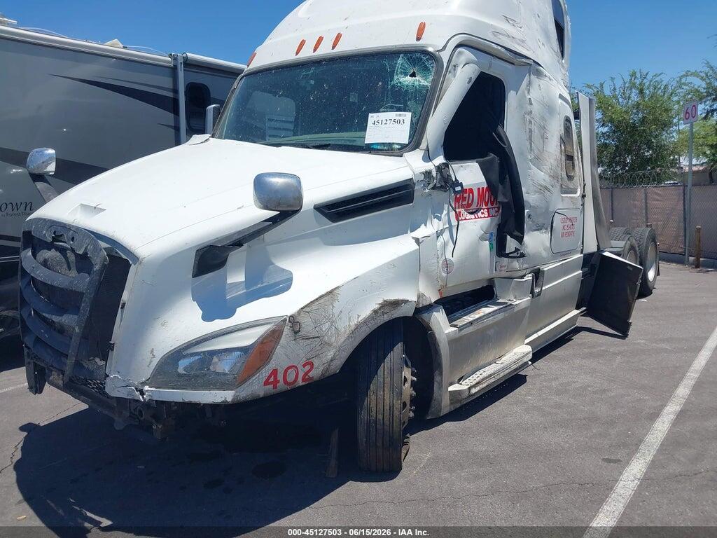 3AKJHHDRXPSNV9761 2023 FREIGHTLINER NEW CASCADIA 126 photo no. 2