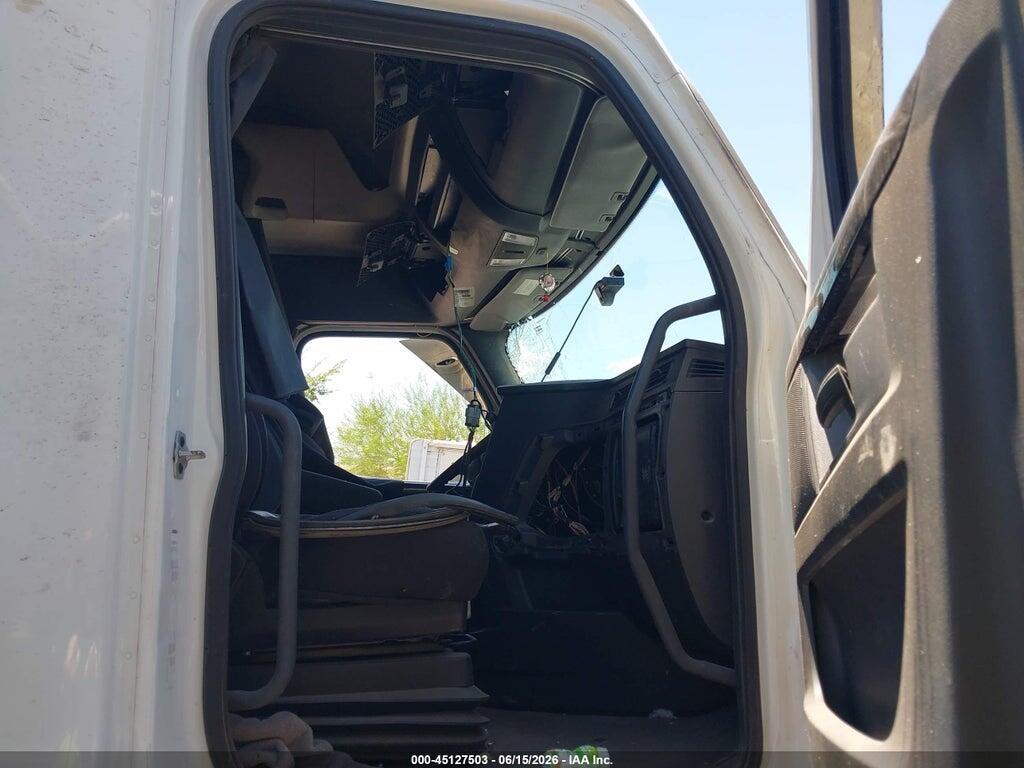 3AKJHHDRXPSNV9761 2023 FREIGHTLINER NEW CASCADIA 126 photo no. 7