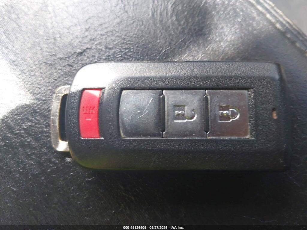 JA4AD3A34LZ020877 2020 MITSUBISHI OUTLANDER photo no. 11
