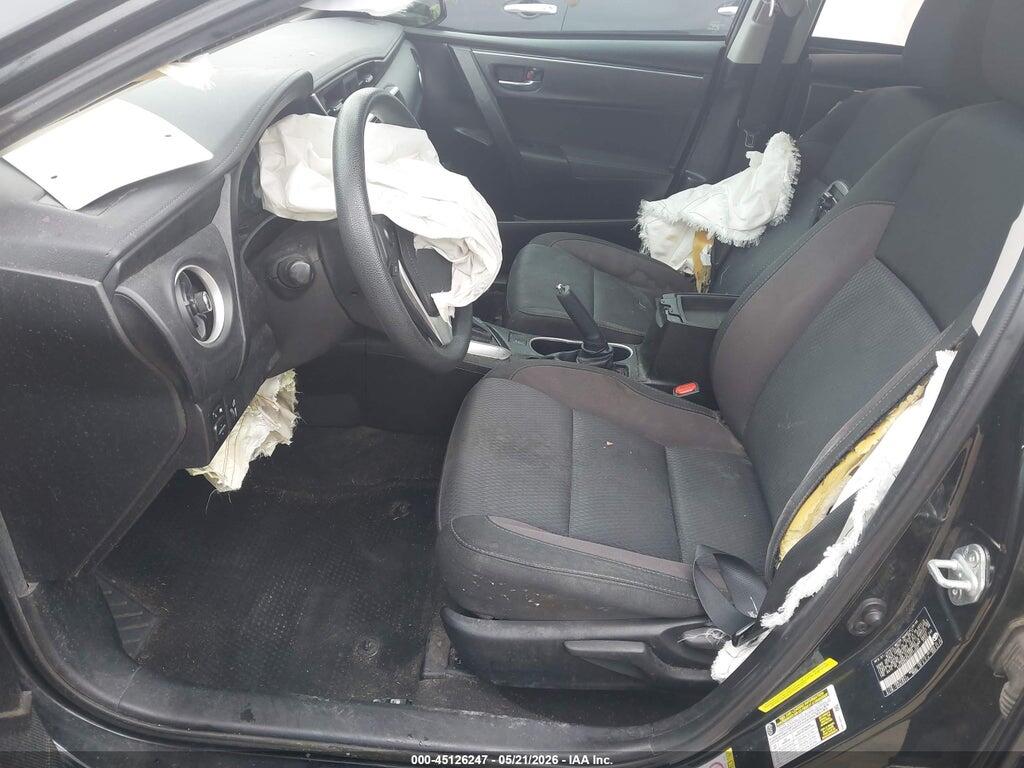 5YFBURHE8HP712307 2017 TOYOTA COROLLA photo no. 5