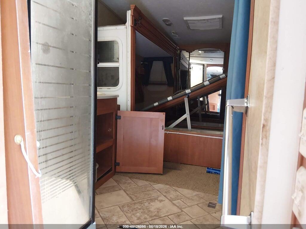 1UJCJ02R971SS0067 2007 JAYCO DESIGNER photo no. 5