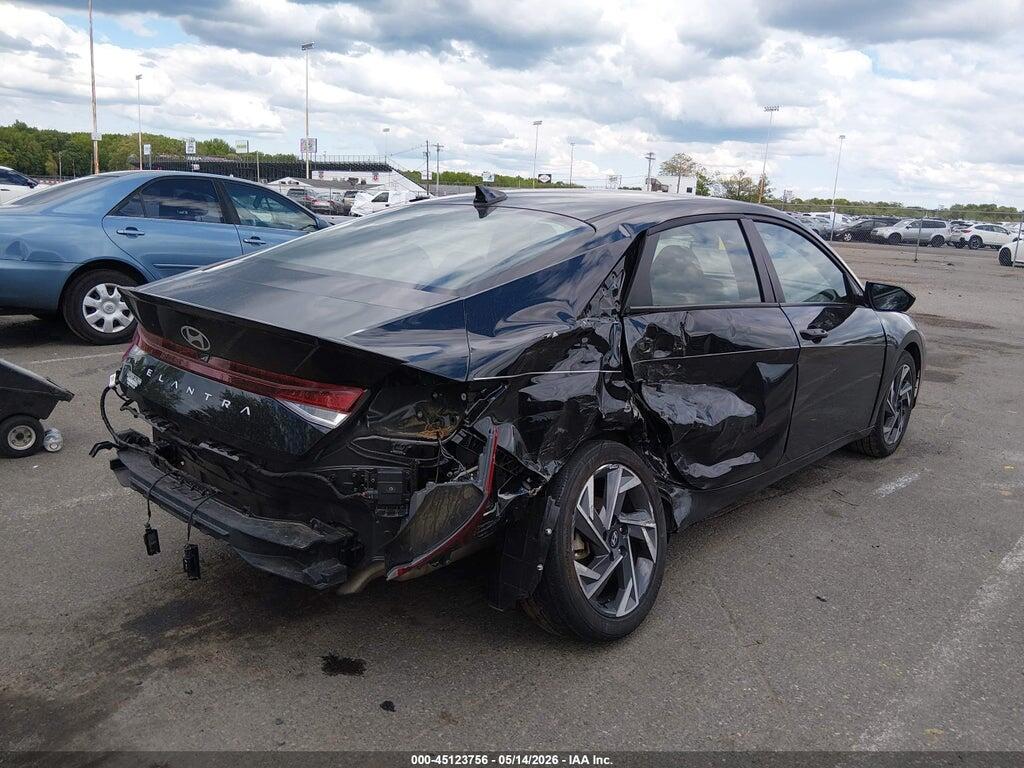KMHLM4DG8SU887922 2025 HYUNDAI ELANTRA photo no. 4