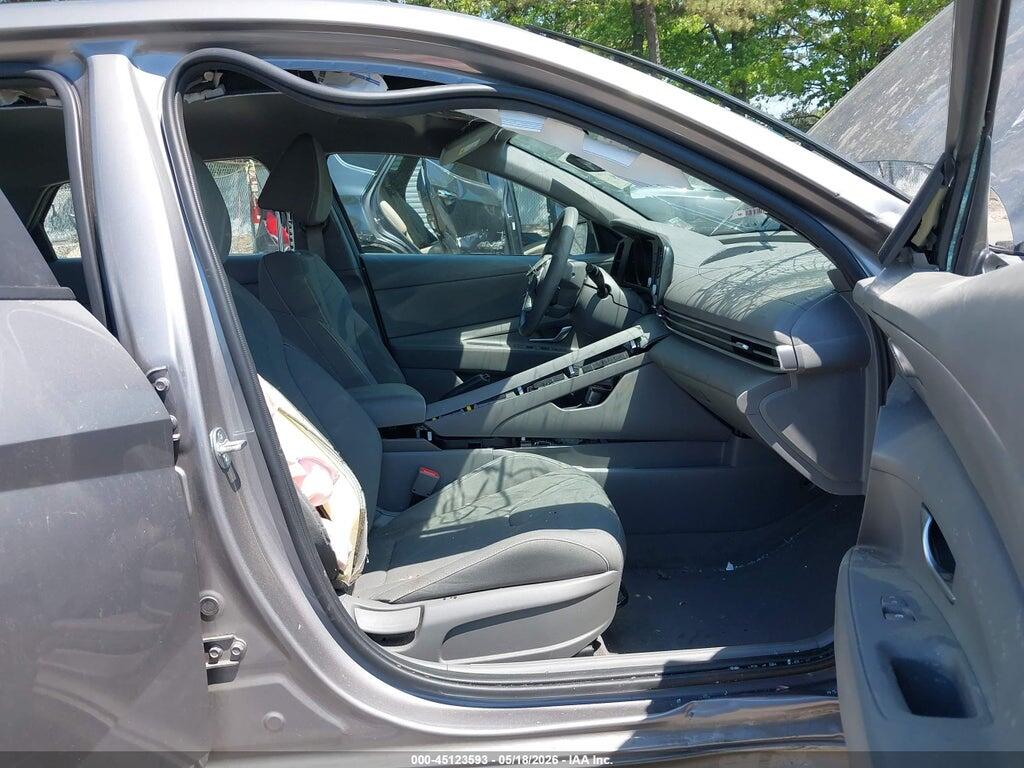 KMHLM4AG1PU623453 2023 HYUNDAI ELANTRA photo no. 5