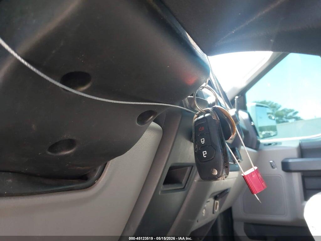 1FTMF1CP1FKE52647 2015 FORD F-150 photo no. 11