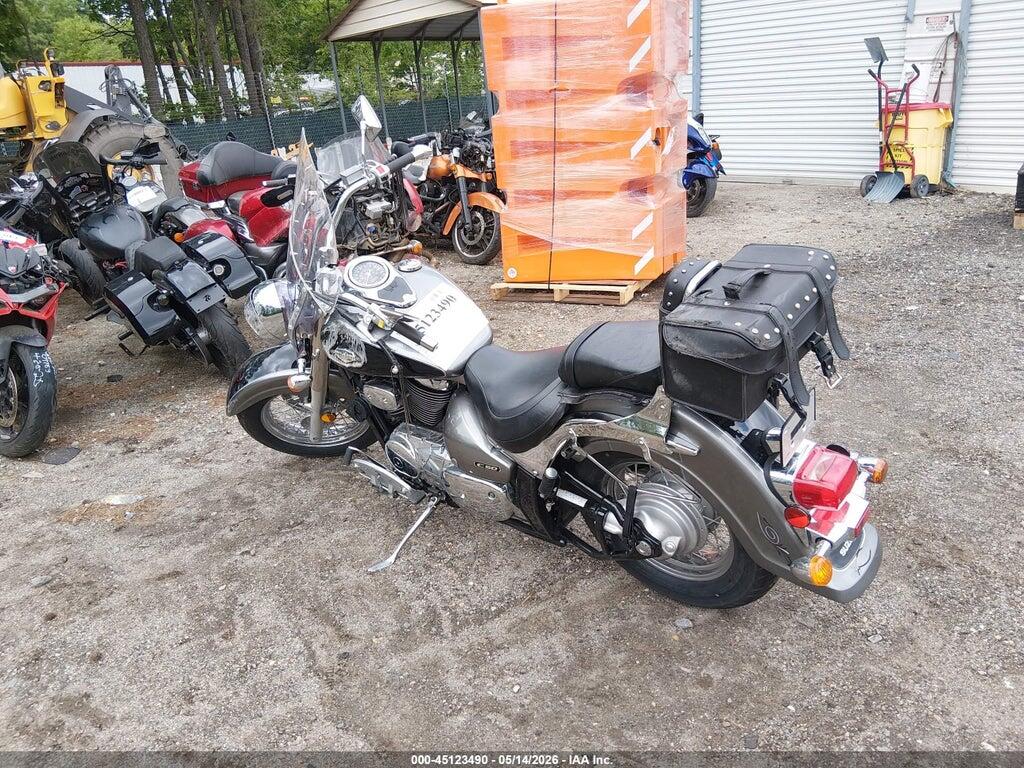 JS1VS55A252111914 2005 SUZUKI C50 photo no. 3
