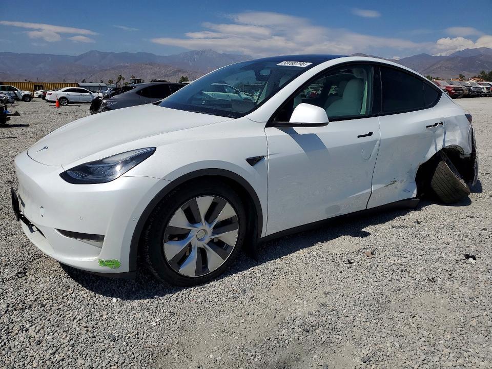 7SAYGAEE4PF588444 2023 TESLA MODEL Y photo no. 1