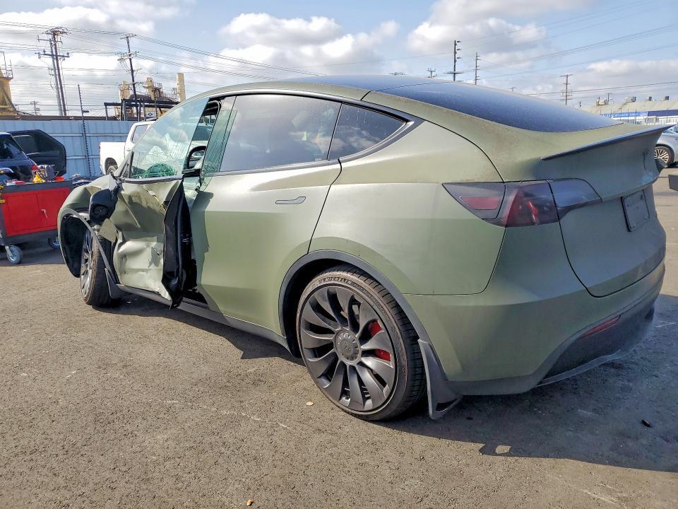 2023 TESLA MODEL Y — Фото 2 из 13