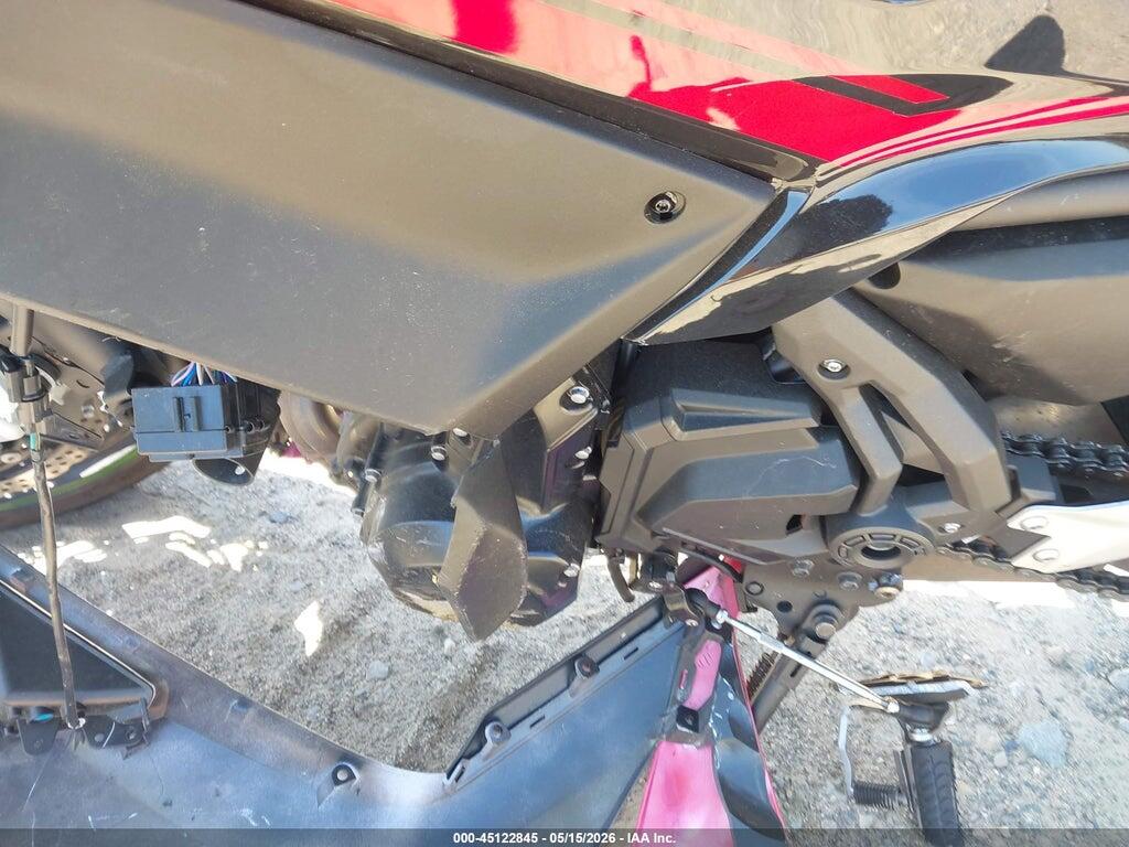 ML5EXER13SDAF6707 2025 KAWASAKI EX650 photo no. 9