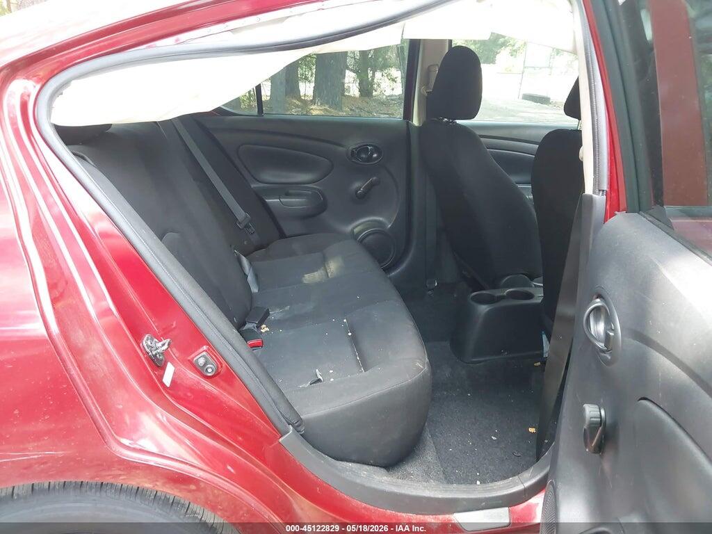 3N1CN7AP5KL828900 2019 NISSAN VERSA photo no. 8