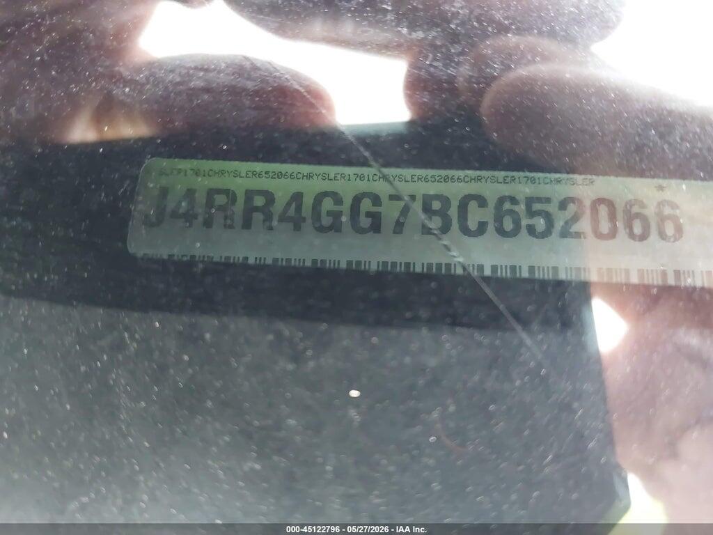 1J4RR4GG7BC652066 2011 JEEP GRAND CHEROKEE photo no. 9