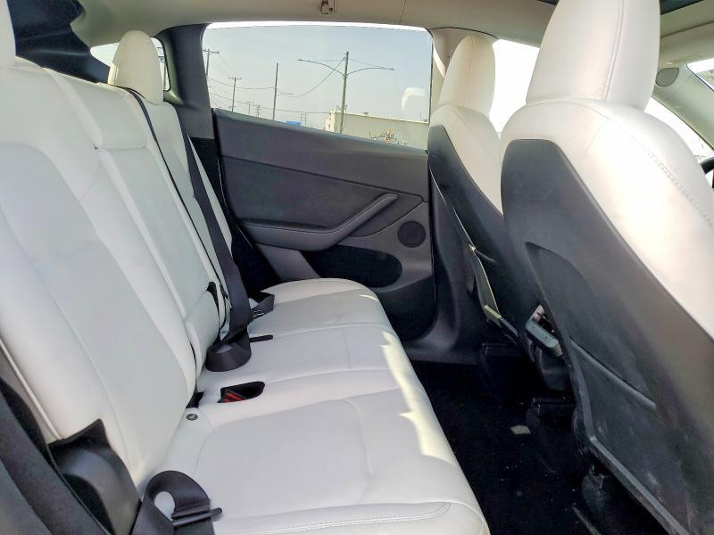 2023 TESLA MODEL Y — Фото 10 из 12