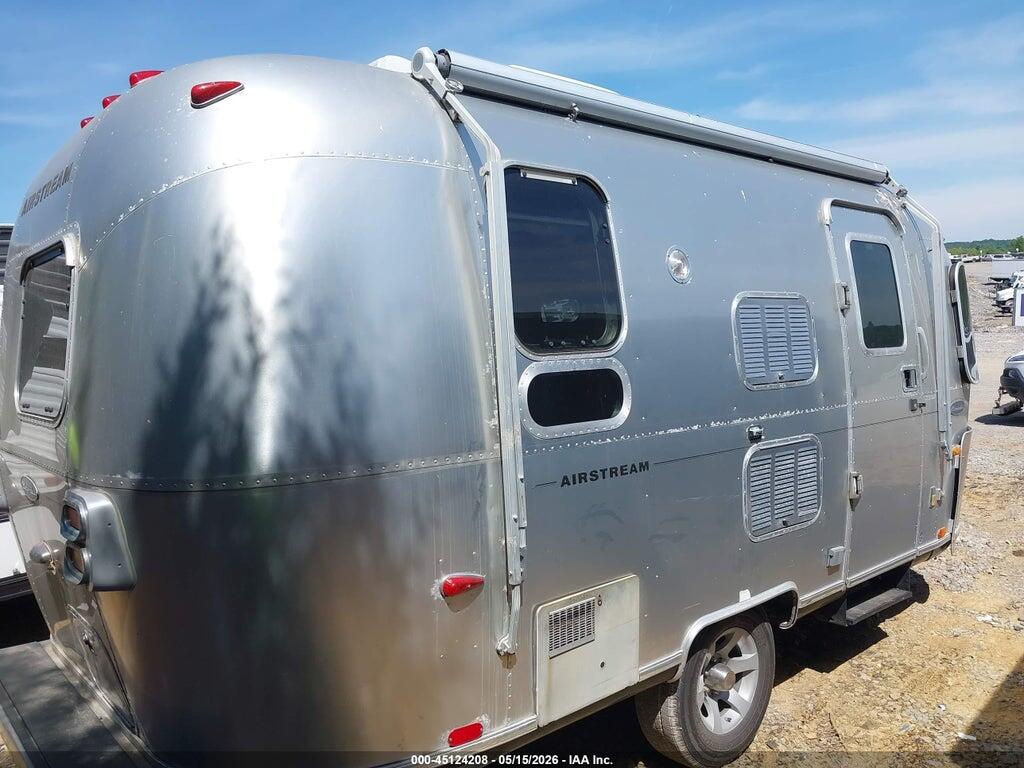 1STCPAA187J521575 2007 AIRSTREAM SAFARI photo no. 4