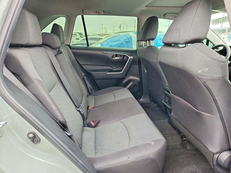 2023 TOYOTA RAV4 XLE — Фото 11 из 13