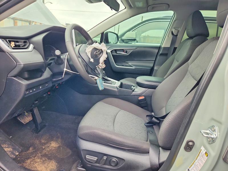 2023 TOYOTA RAV4 XLE — Фото 7 из 13