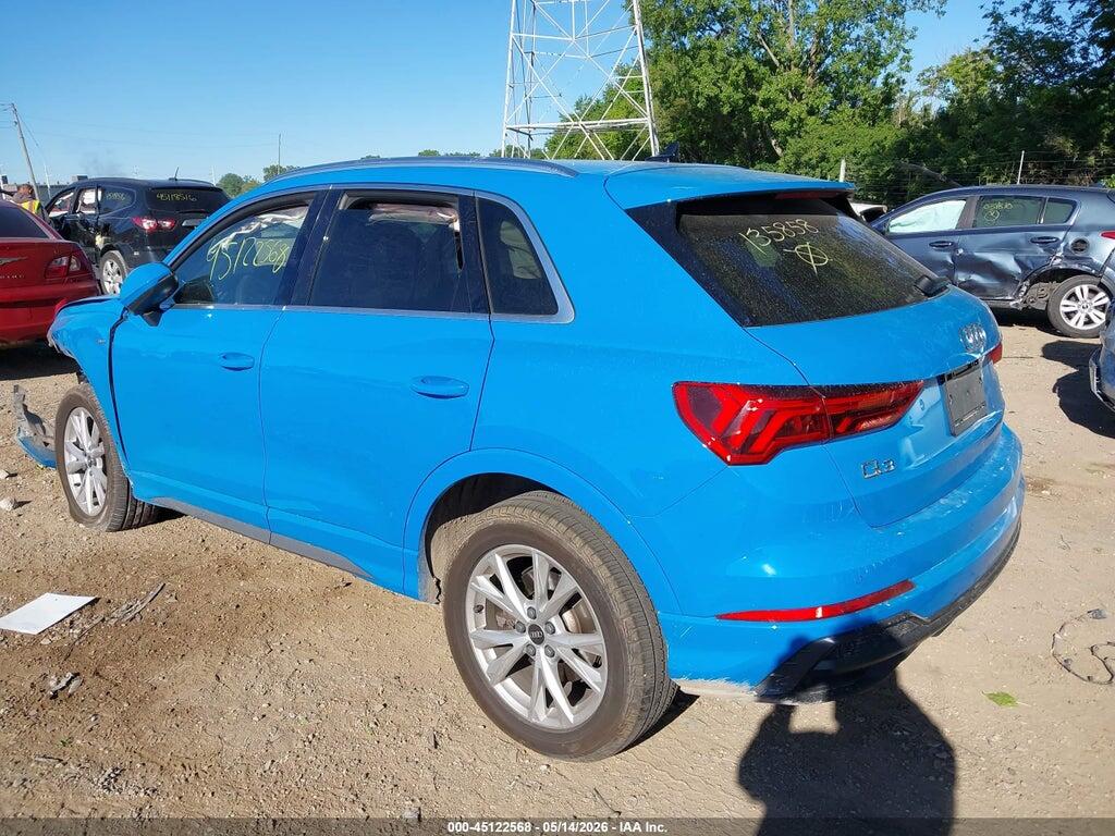 WA1DECF3XN1135858 2022 AUDI Q3 photo no. 3