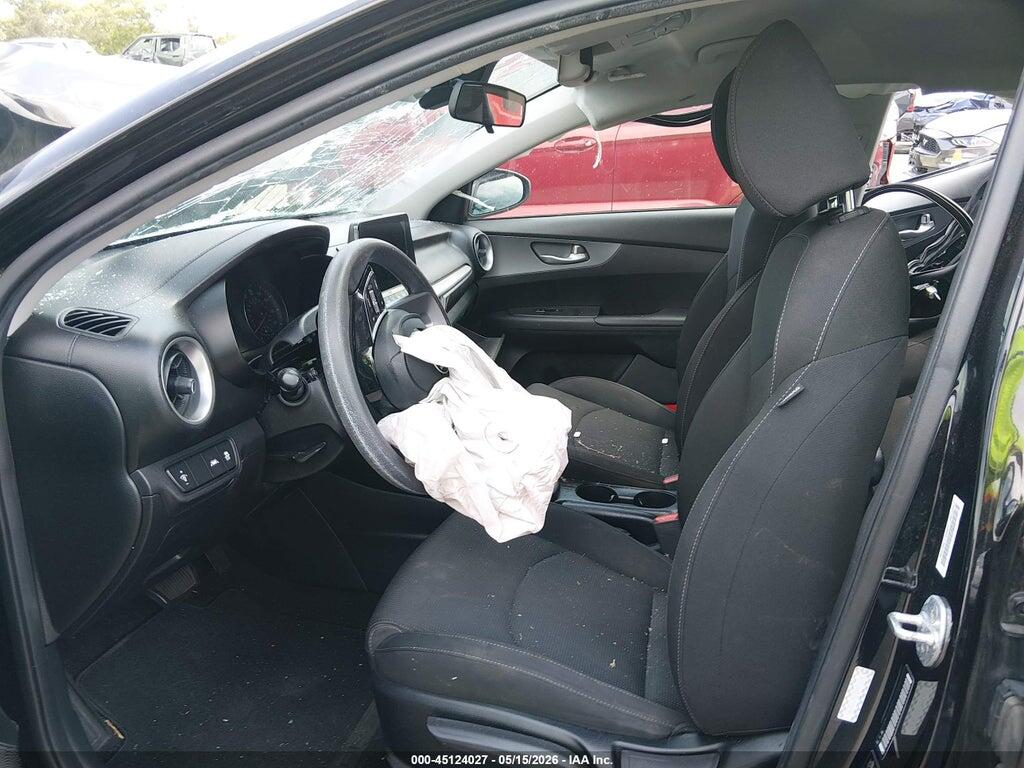 3KPF24AD1KE136791 2019 KIA FORTE photo no. 5